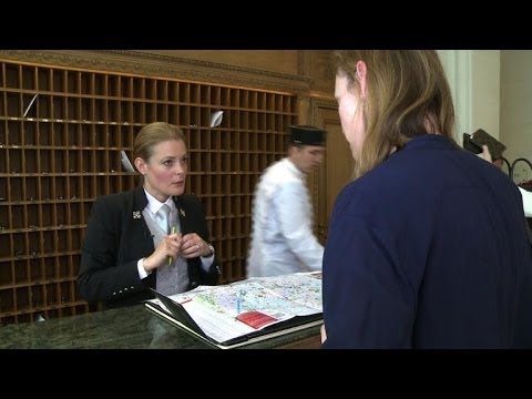 Les femmes, rares chefs-concierges dans les hôtels de luxe
