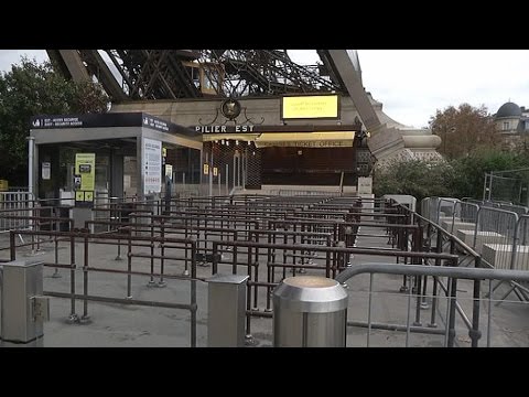 Attentats: le secteur du tourisme voit son chiffre d'affaires divisé par deux